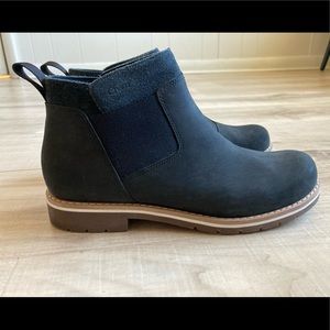 Chaco Cataluna Explorer Chelsea Boots Women’s 8.5 M EU 39.5 Black Leather